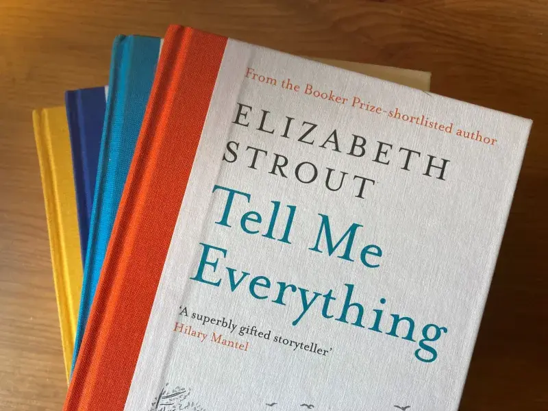 a photo of the cover of Elizabeth Strouts book "tell me everythig"